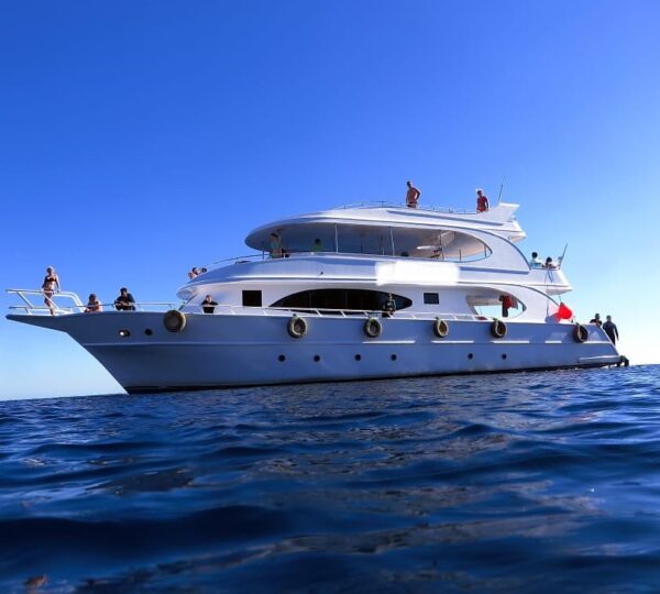 Морская VIP-прогулка на яхте в Шарм-Эль-Шейхе