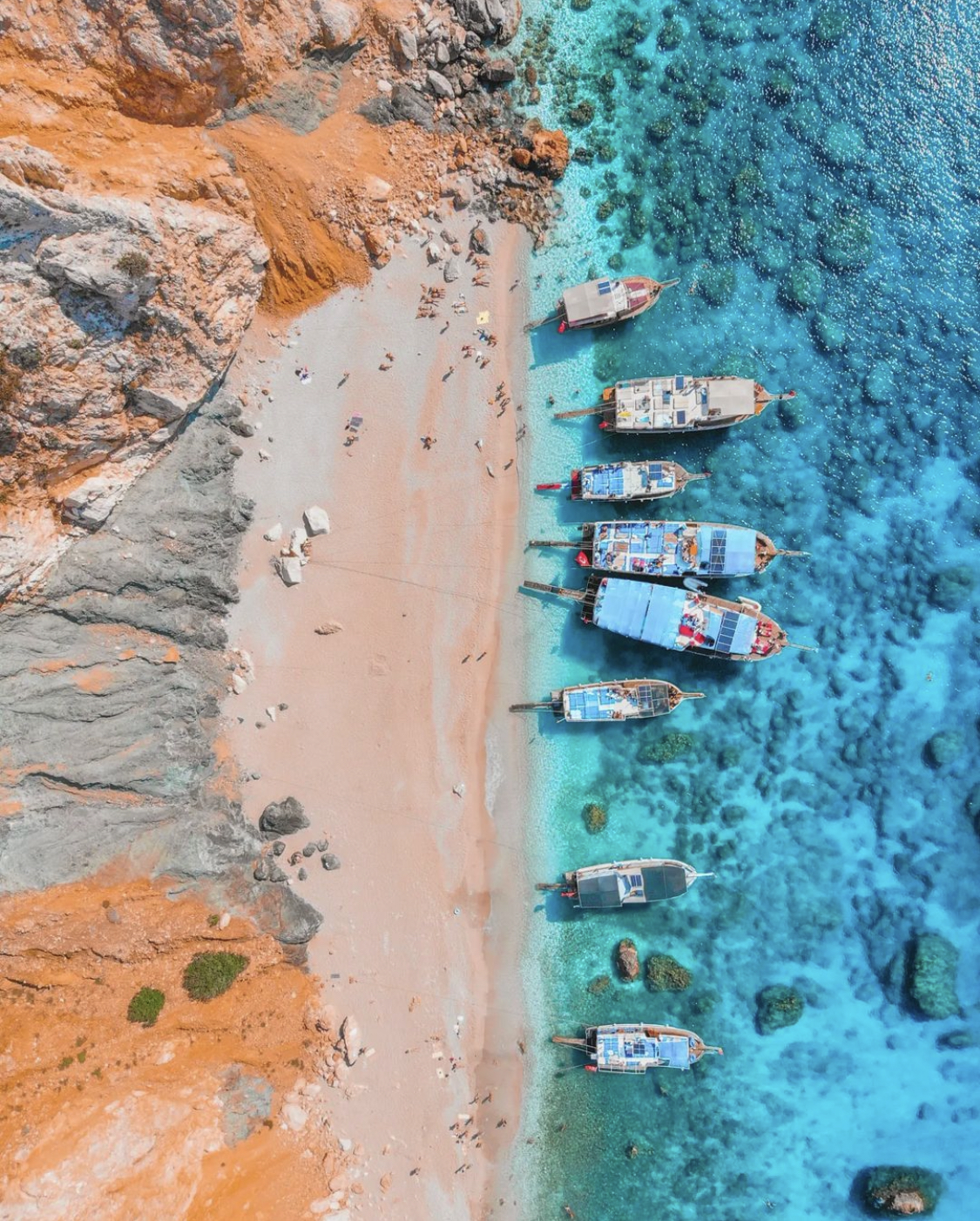 Прогулка на яхте на райском острове Сулуада